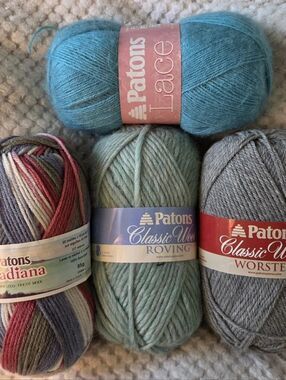 YARN PATONS SAMPLER LOT 4 SKEINS